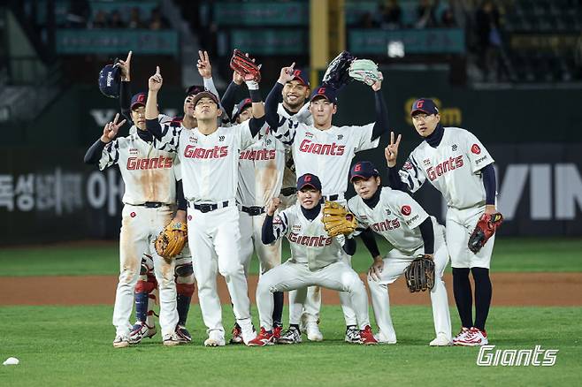 부산의 영웅이 탄생했다! → 김태형 감독 극찬 세례