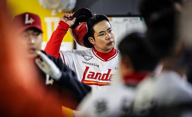 SSG 팬들 PTSD 올 판… 영양가 없는 에레디아-침묵하는 김재환, 이대로면 타선 작년 회귀다