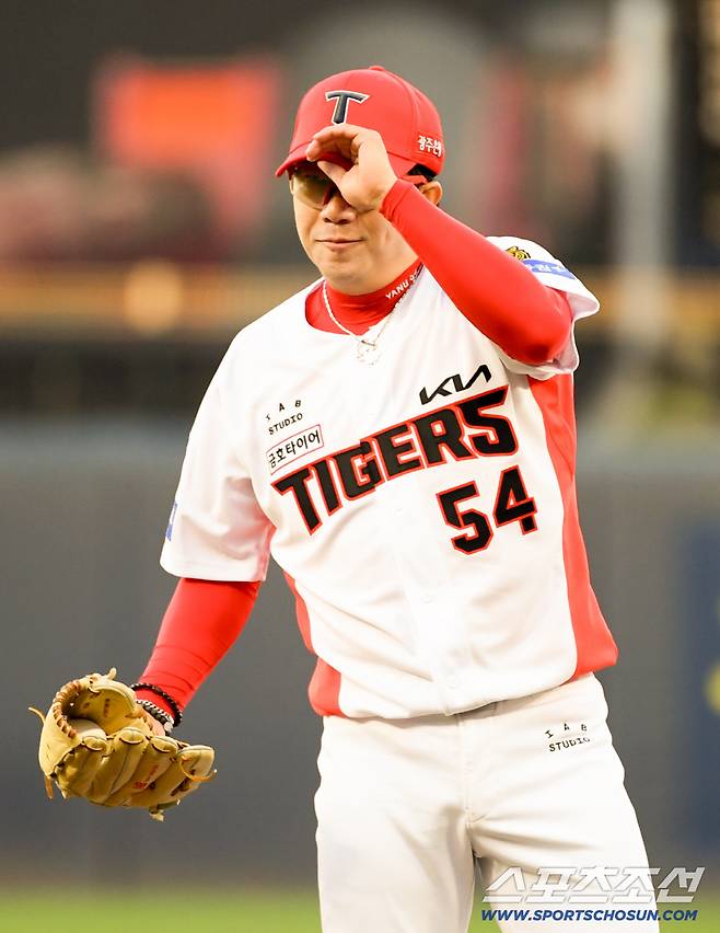 '그동안 감사했습니다' 삼성 유니폼 입고 광주 찾은 최형우, 광주 팬들 향해 진심 담긴 인사