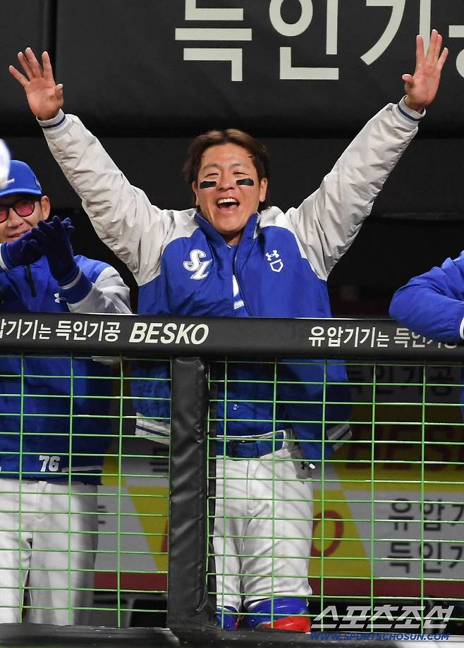 '그동안 감사했습니다' 삼성 유니폼 입고 광주 찾은 최형우, 광주 팬들 향해 진심 담긴 인사