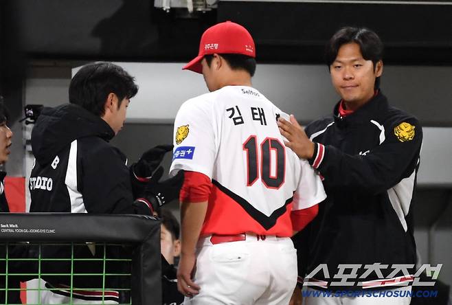 '데뷔 첫 승 챙겨줄 때가 아니었다' 인내심 한계 이범호 감독, 팀 분위기가 먼저였다 [광주 현장]