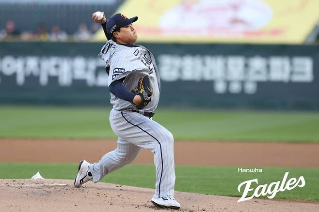 “재수가 없었다” 류현진 진짜 8년 170억 완주하나… 한밭도, 넥센도 옛말이지만 전설은 건재하다