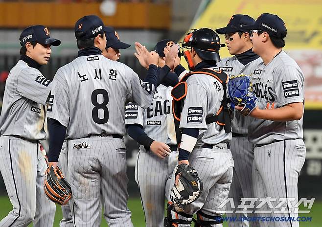 '불펜 총투입' 한화, 우천 취소에 화색