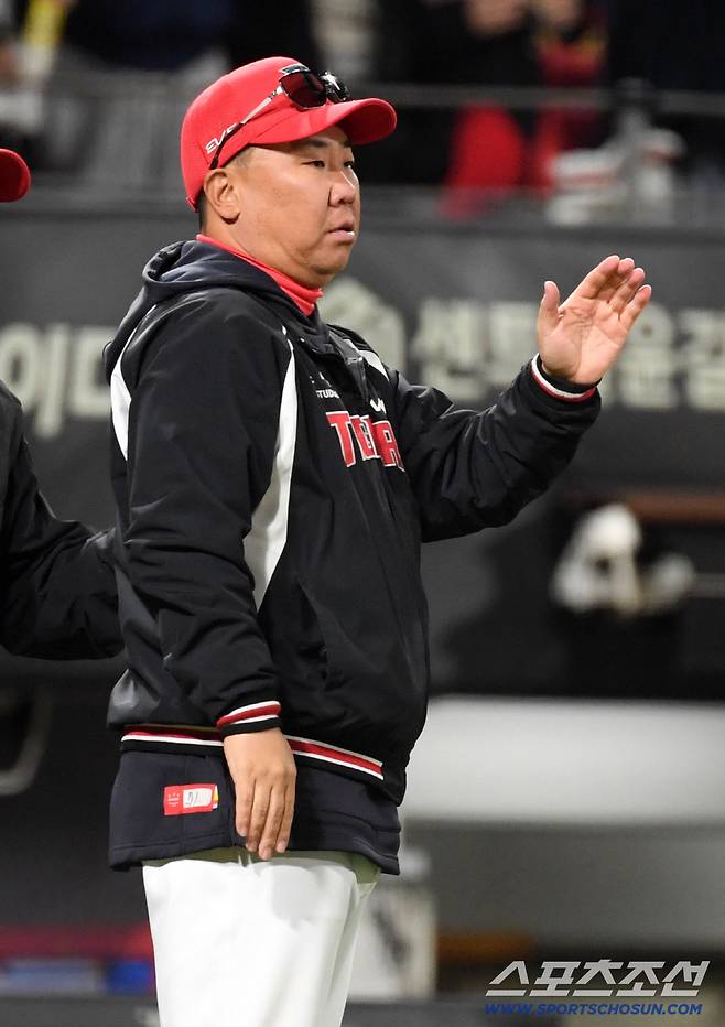 '선발 전원 19안타, 15득점' 대폭발→우천취소, 이범호 감독