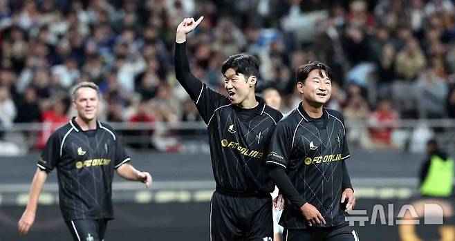 '연골 닳아 없어진' 박지성, 푸욜이 추천한 스페인 병원서 '줄기세포 시술' 감행...