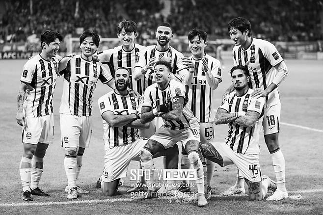 ‘FC서울 영웅’ 린가드, 브라질 가자마자 터치만 27번 '유령 경기'…평점 5점 굴욕→“원래 평범한 선수” 팬들 폭발