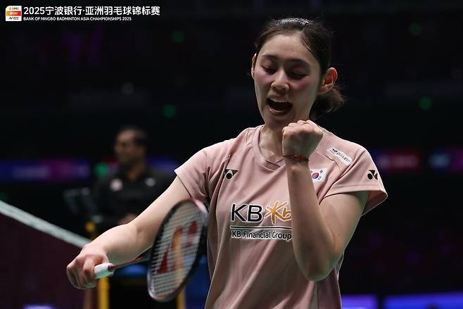 日 레전드 넘으면 '안세영과 4강 격돌’…한국 '집안전쟁' 현실화 유력→中 5위 격파 이어 8강행 파죽지세