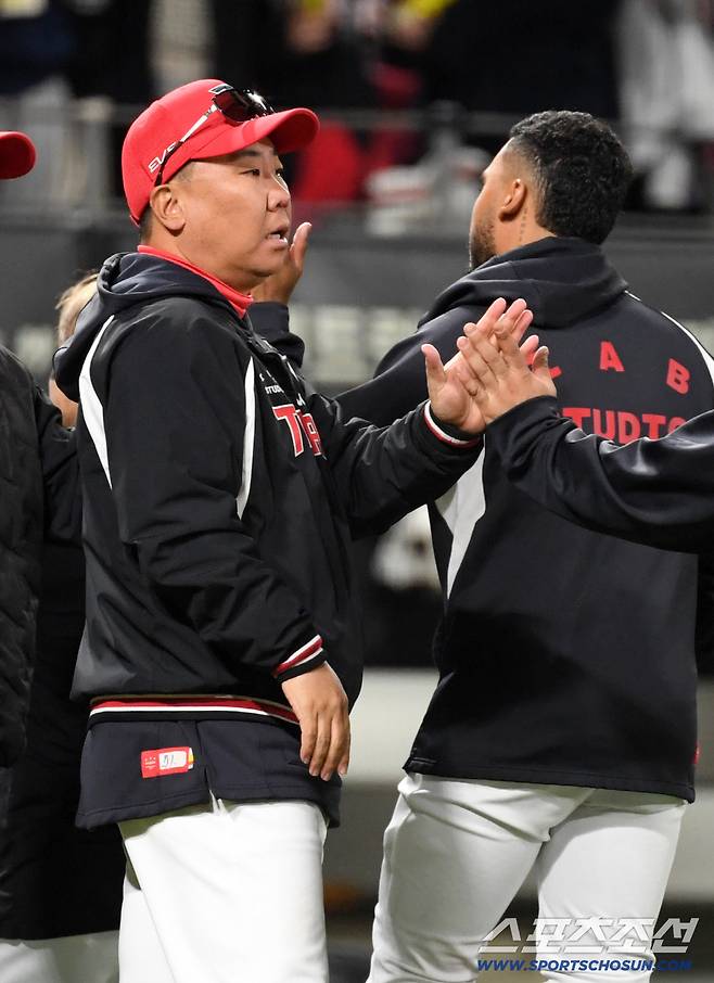 '막혔던 혈 제대로 뚫렸다' 카스트로 타점 먹방에 덩달아 폭발한 KIA 타선, 이범호 감독도 대만족 [광주 현장]