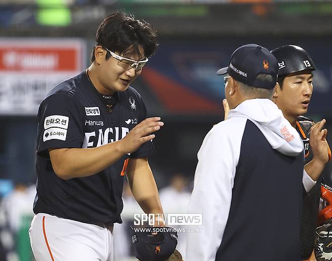 '어쩌라고 막았잖아' 한화 시청률 폭발시킨 그 밀당… 정우주-김서현 예방주사 다 맞았다