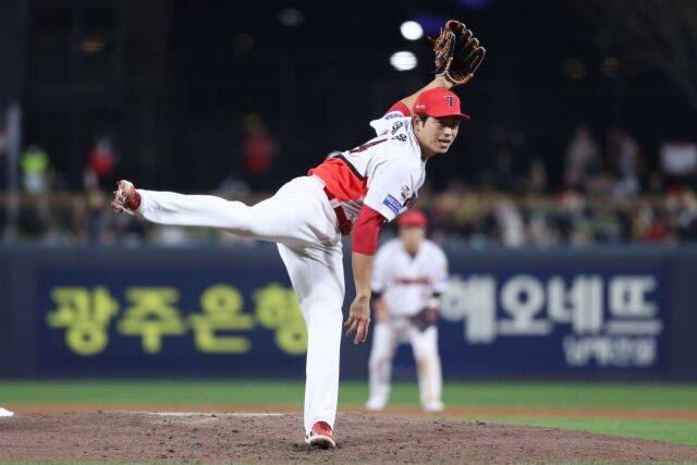 “내 뒤에 1명 쓰는 것과 2명 쓰는 것은 큰 차이” 광주에 뜬 태양은 감동이다…3이닝 홀드보다 KIA라니[MD광주]