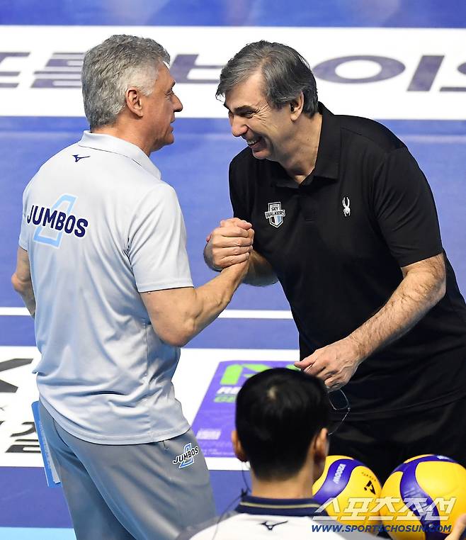 깨끗한 '패배 승복'은 없었다 → 패장의 분노! 찝찝함 여전..