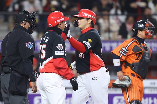 4도영, '130m 초대형 홈런! 해답 나왔다…KIA, 한화 6-5 격파→네일 QS 첫 승+김범수 친정 첫 상대 SV [대전:스코어]