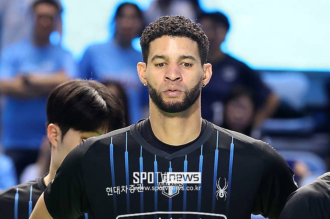 레오는 없었다…준우승 허탈감, 가장 먼저 코트 떠났다