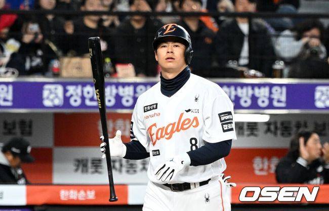 ‘삼진왕’ 득점권도 1할타자 노시환 4번, ‘22타석 연속 무안타’ 오재원 1번, 왜 언제까지 고집할까