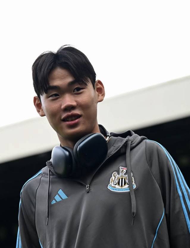 맨유 침몰시킨 한국인 등장...韓 최초 10대+16호 프리미어리거 가능성 '점점 위력적인 박승수'