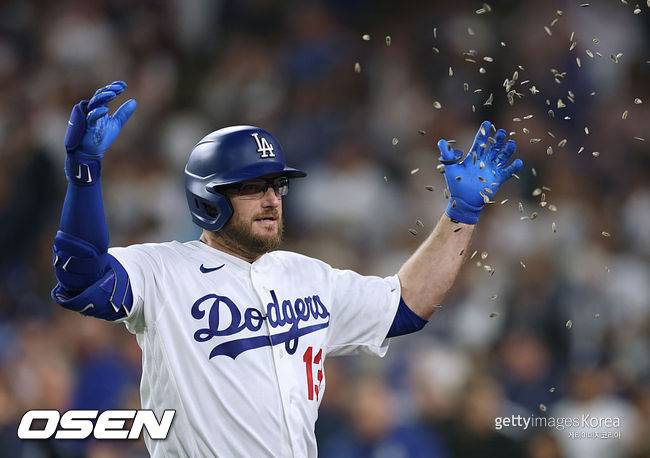 '반가운 LA' 김혜성 홈 복귀전 추격의 첫 타점...먼시 홈런-홈런-홈런 끝내기! 다저스 10승 선점 [LAD 리뷰]