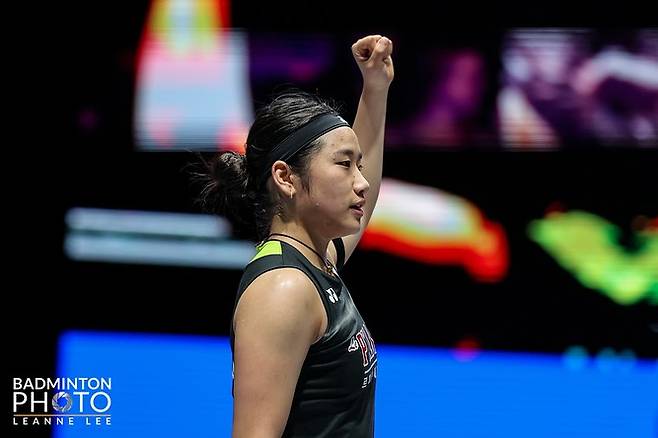'韓 여자 배드민턴 역사상 첫 사례 나올까' 안세영 그랜드 슬램 마지막 퍼즐 남았다...심유진 2-0 제압, 아시아 선수권 결승 진출