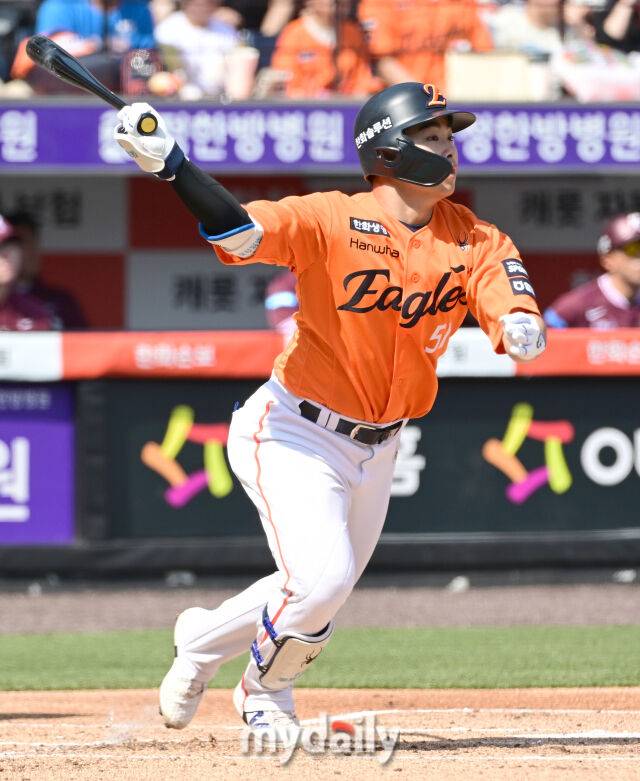 '0이닝 3실점' 정우주 무너졌다, 한화 4-1→5-6 역전패…황동하 377일 만에 승리투수 감격, 성영탁 5아웃 세이브, 김도영 동점 희생타 [MD대전]