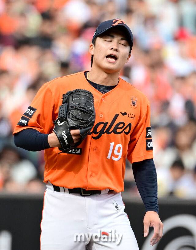 '0이닝 3실점' 정우주 무너졌다, 한화 4-1→5-6 역전패…황동하 377일 만에 승리투수 감격, 성영탁 5아웃 세이브, 김도영 동점 희생타 [MD대전]