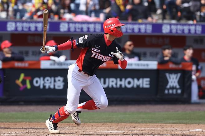 한화 또 울렸다…'꽃감독 오늘 작두 탔구나!' KIA '8회 5득점 빅이닝' 6-5 역전극→3연승+성영탁 데뷔 첫 SV [대전:스코어]