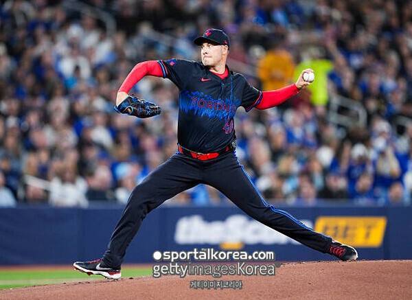 '폰세 벌써 그리워진다' 통산 110승 대체자, 4이닝 4실점 후 '조기 강판'…3~5선발 불안 어떻게 해결하나