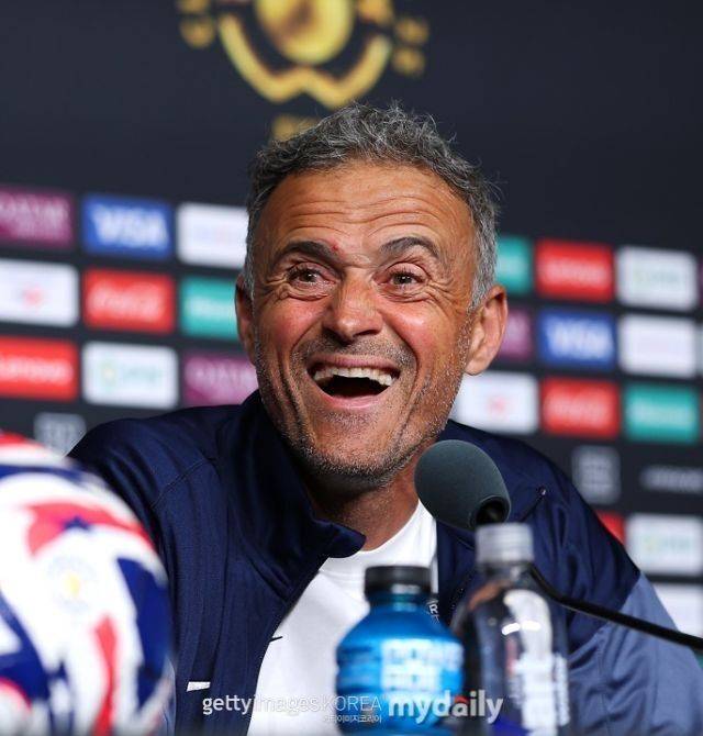 '이강인도 같이 붙잡는다'…'유럽 최고 연봉 감독 보장' 루이스 엔리케, PSG와 2030년까지 재계약 임박