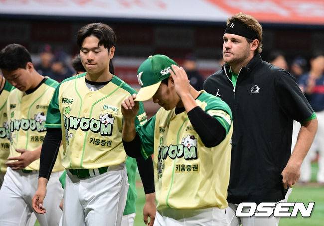 '꼴찌' 득점권 최악의 팀인데, 9회 1-0 앞선 키움은 왜 전진수비 안했나…롯데 시네마의 복선