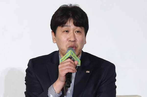 챔결 앞두고 감독 해임… 도로공사가 드러낸 부끄러운 스포츠 행정 [스한 위클리]