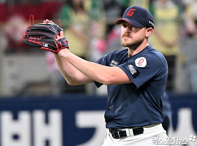 롯데팬 함성에 '가슴 두근두근' 비슬리…