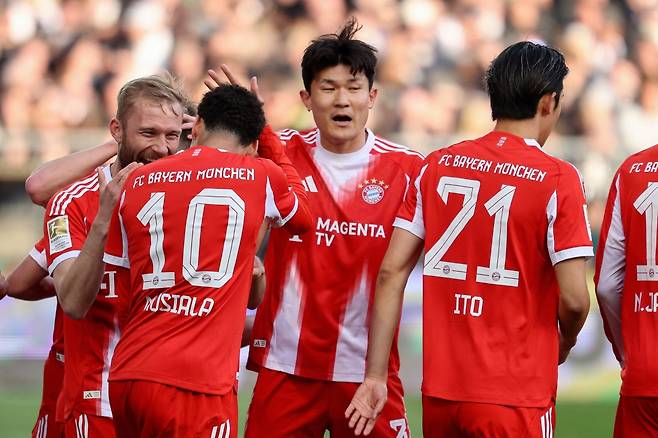 '환상 블로킹' 김민재, 독일 축구 역사 중심에…뮌헨, 장크트파울리 5-0 대파→분데스 한 시즌 최다골 달성
