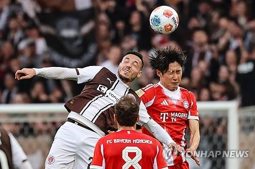 '환상 블로킹' 김민재, 독일 축구 역사 중심에…뮌헨, 장크트파울리 5-0 대파→분데스 한 시즌 최다골 달성