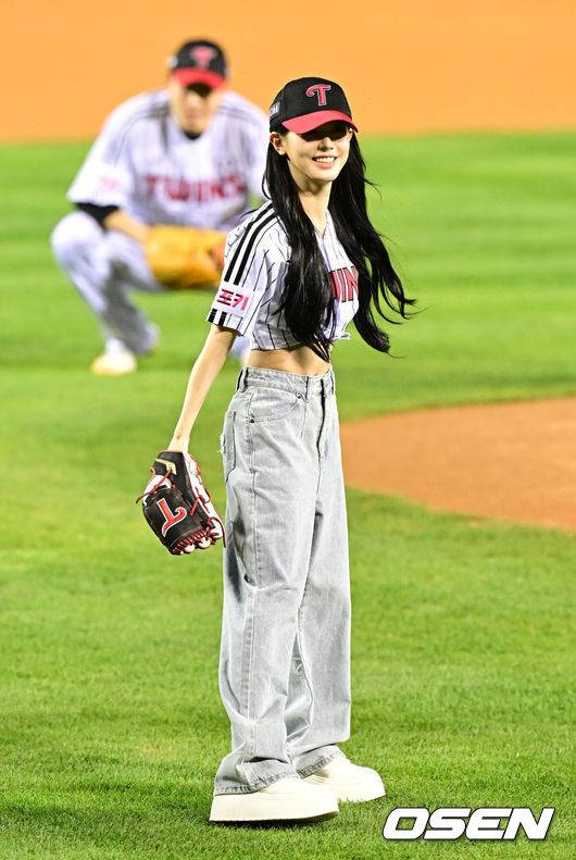 '6연승' LG, 치사하게 치트키 꺼내나...2년 연속 승리 요정, 올해도 마운드 오른다