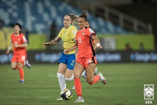 '삼바 군단 벽 높았다' 브라질에 난타당한 韓 대표팀, 1-5 완패…박수정 만회골로 위안