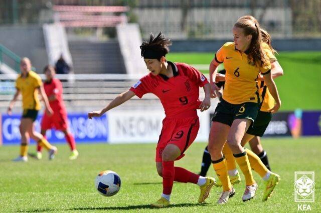 '삼바 군단 벽 높았다' 브라질에 난타당한 韓 대표팀, 1-5 완패…박수정 만회골로 위안
