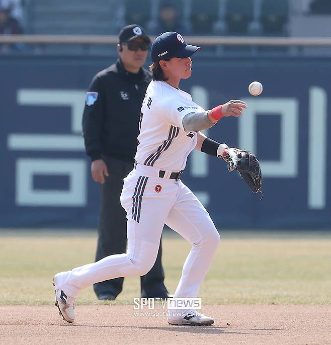 야구 신이 찾아왔나, KKKKKKKK+17이닝 연속 무실점!…KT, 보쉴리 쾌투로 두산 잡았다 [수원 게임노트]