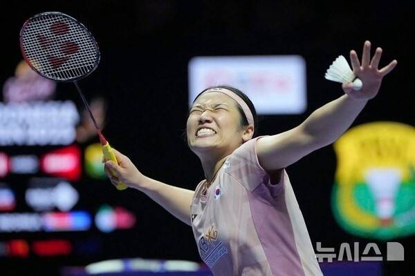 [속보] 대충격! 안세영, 안타깝다, 끝내 왕즈이에게 무너져...AN, 전영오픈 아픔 계속되나, 아시아선수권 우승 '그랜드 슬램' 적신호 (3세트 진행 중)