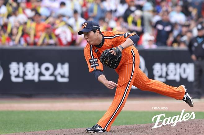 ‘채은성 문책성 교체’ 칼 빼든 김경문, 냉정한 현실만 확인했다… 노시환 주말 11타수 무안타+흔들리는 박상원