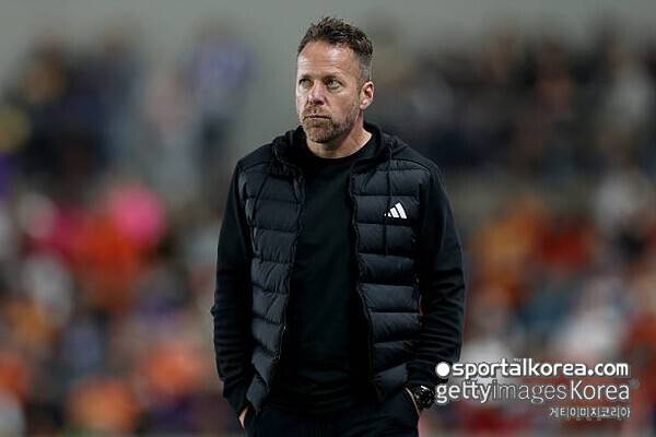 아, 손흥민, 논란 의식했나