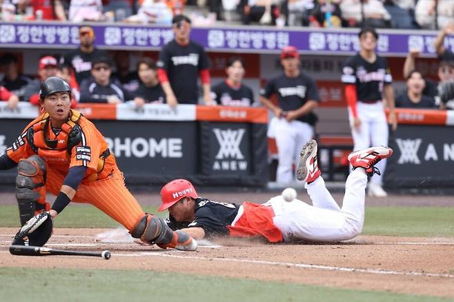 아빠 이런 선수란다… KIA 싹쓸이 이끈 공·수 대활약, 한준수가 터널을 빠져 나왔다