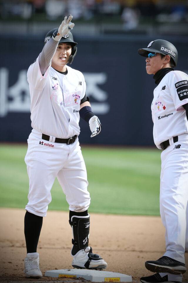 한화-KIA 출신 이적생 안정감 무엇인가, 폰세급 외인과 17이닝 무실점 합작했다…