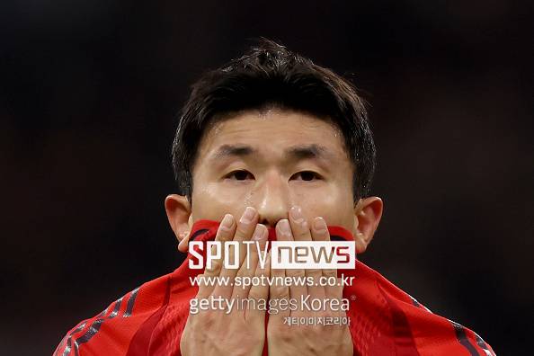 '김민재와 너무 비교되네' 일본 대표팀 핵심 수비수, 대체 왜 이러나...또 부상으로 교체 아웃→바이에른 뮌헨은 '진절머리'