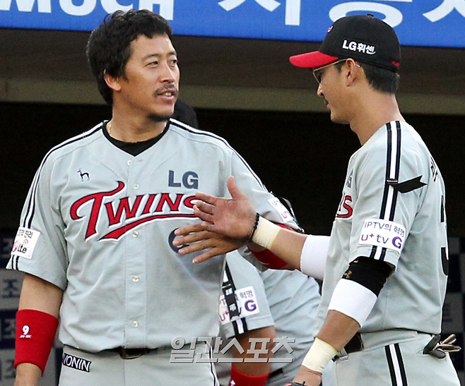 한화 '빙니폼'부터 LG '회니폼'까지…프로야구에 부는 레트로 열풍, 새로운 이야기를 만든다 [IS 서포터즈]