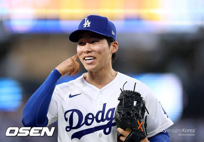 ‘와’ 김혜성 이런 숨겨진 사연 있었다니…매일 조기 출근→피나는 훈련, 로버츠도 반했다 “KIM 이제 좌완 공도 잘 친다”