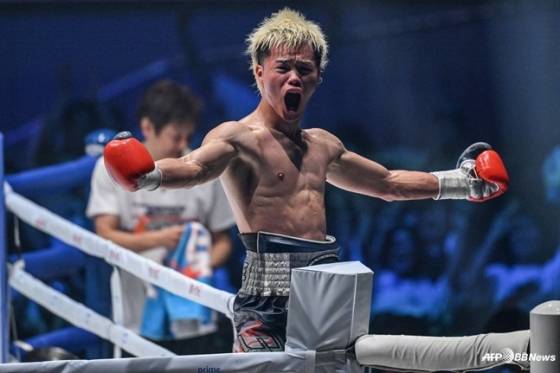 '대반전' 메이웨더에 얻어맞고 '눈물 펑펑' 日 천재, 굴욕패→세계 최강 KO 제압→복수전 확정