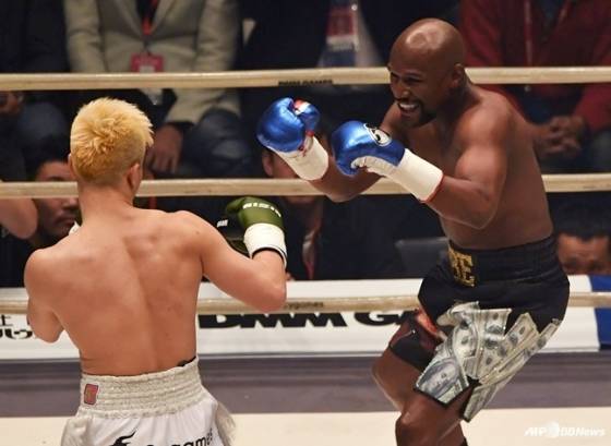 '대반전' 메이웨더에 얻어맞고 '눈물 펑펑' 日 천재, 굴욕패→세계 최강 KO 제압→복수전 확정