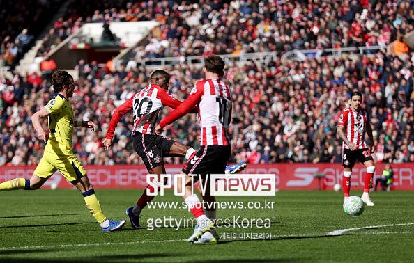 [PL REVIEW] 여러분, 토트넘 진짜 망했습니다...데 제르비 데뷔전서 불운한 실점→선덜랜드에 0-1 패배