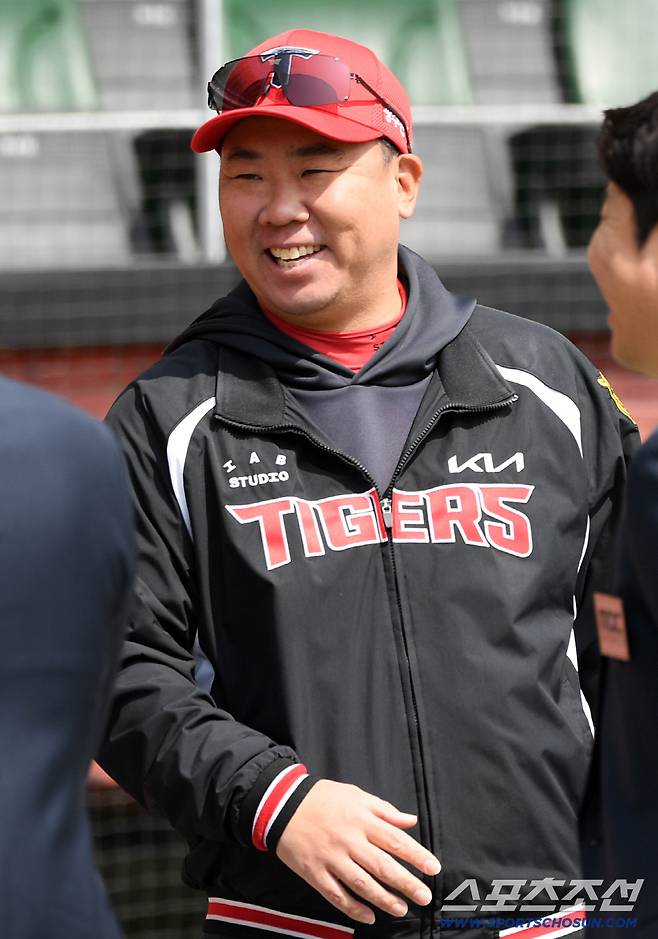 '역대 1위' 이범호 옳았다, 이래서 끝까지 고집했구나…KIA, 80억 진짜 잘 아꼈다