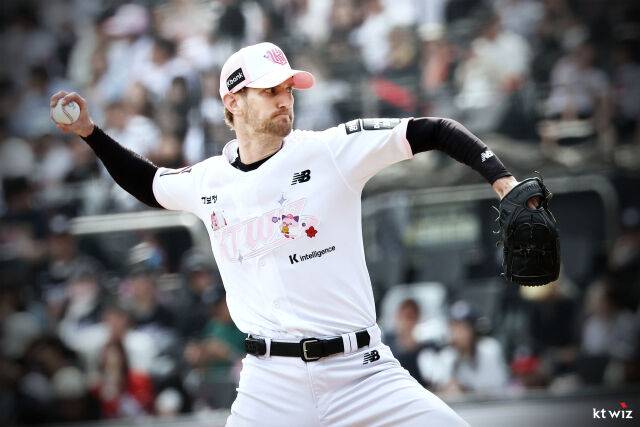 강속구 아닌데 '17이닝 무실점' 폰세급 투구 어떻게 가능했나…