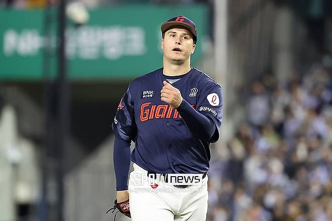 “KBO 돌아갈 생각 있다” 前 롯데 투수, 이러면 한국에서 안 부르지… 볼넷-폭투 최악 제구 난조에 휘청