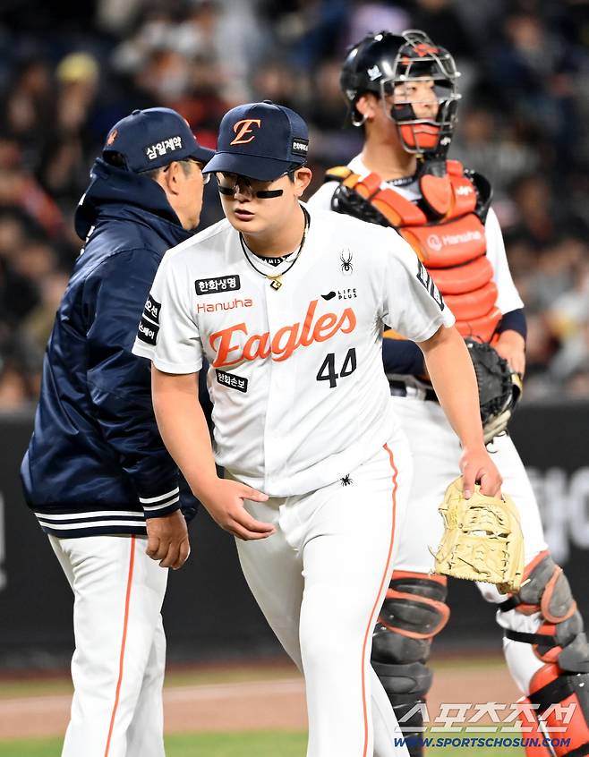 ERA 5.53→방화범 된 수호신들 '9회가 너무 무섭다'…KBO 무너진 뒷문 大참사